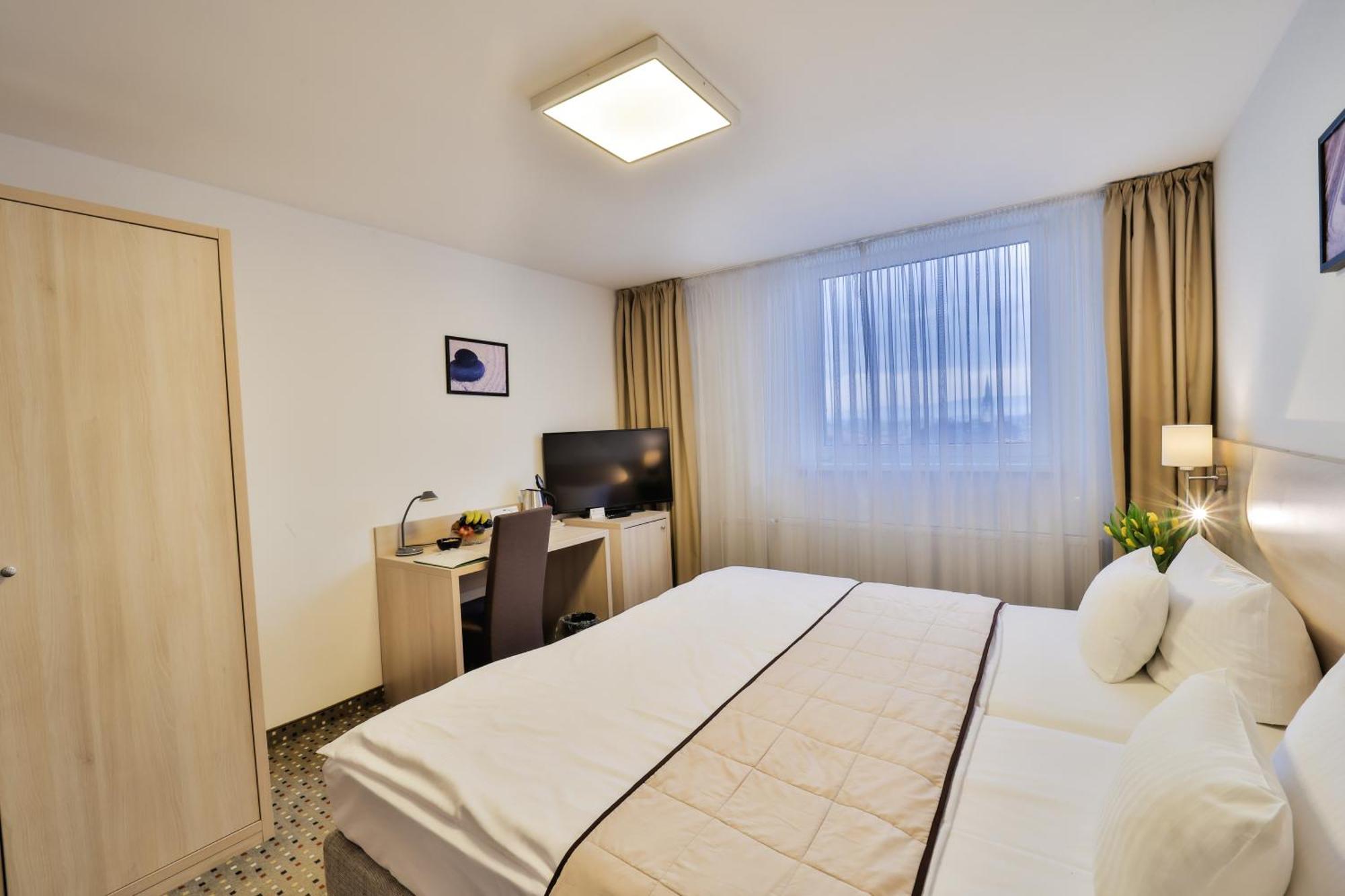 Hotel Metropol Spišská Nová Ves Екстериор снимка