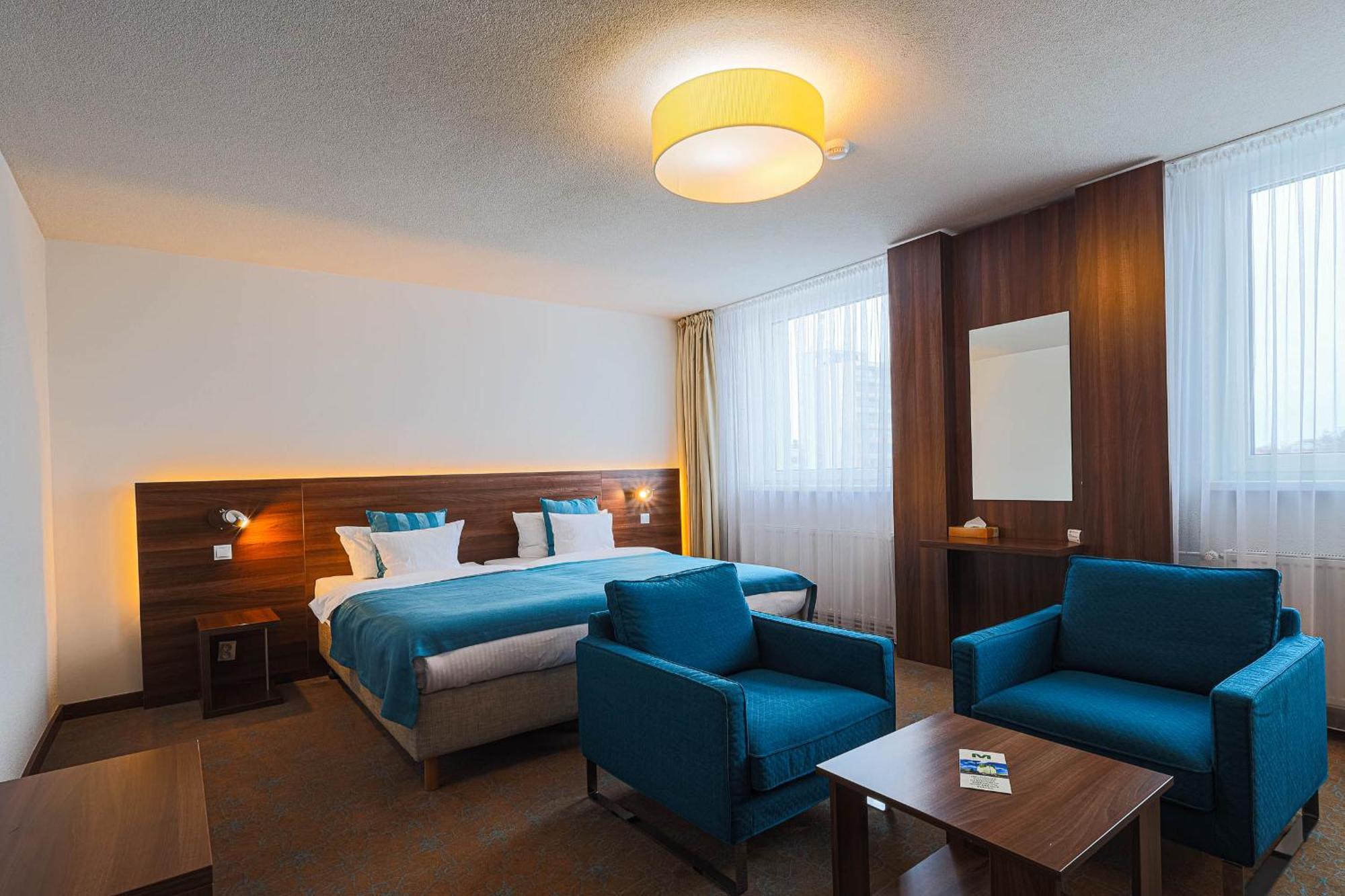 Hotel Metropol Spišská Nová Ves Екстериор снимка