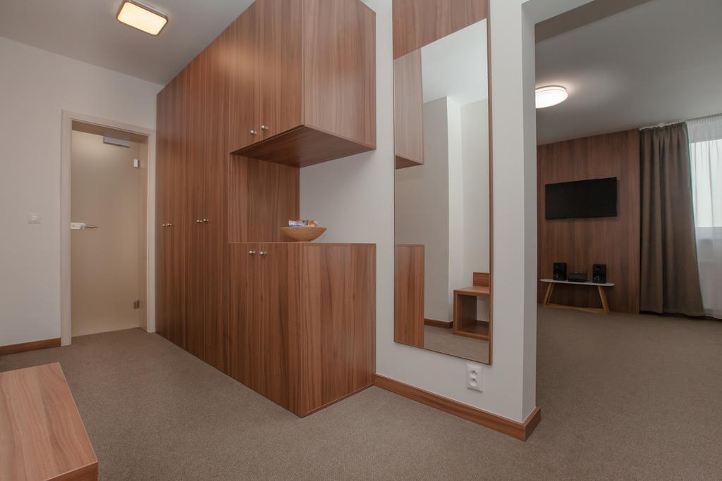 Hotel Metropol Spišská Nová Ves Екстериор снимка