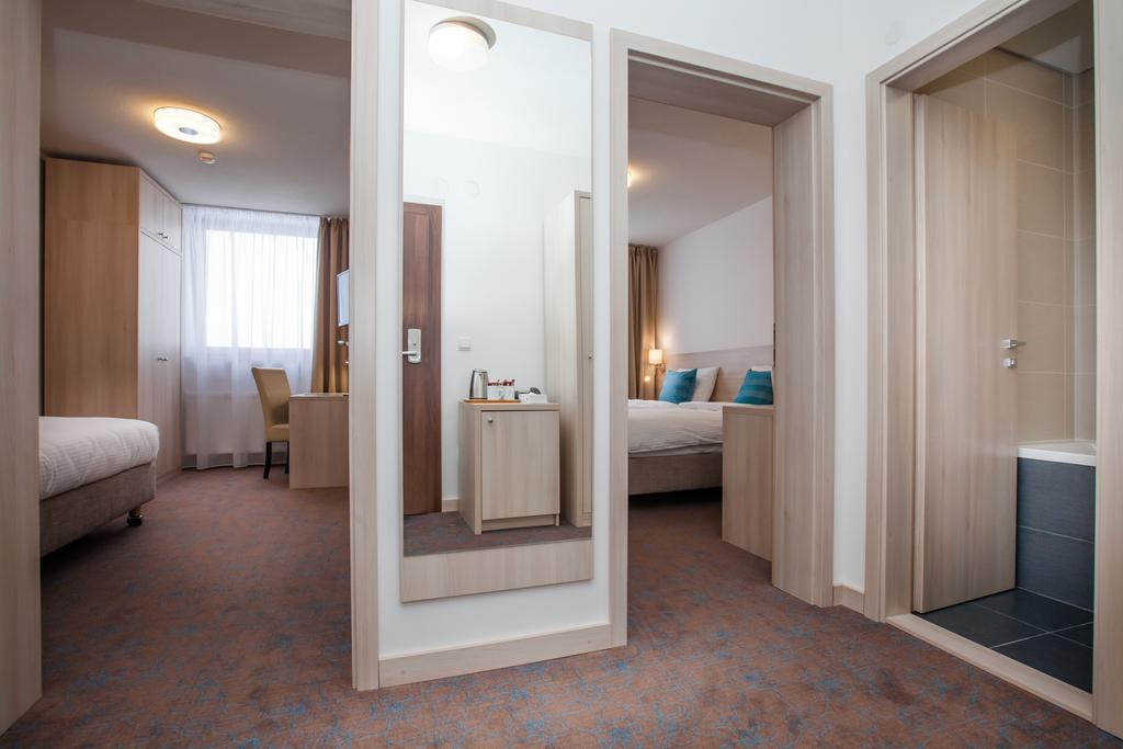 Hotel Metropol Spišská Nová Ves Екстериор снимка