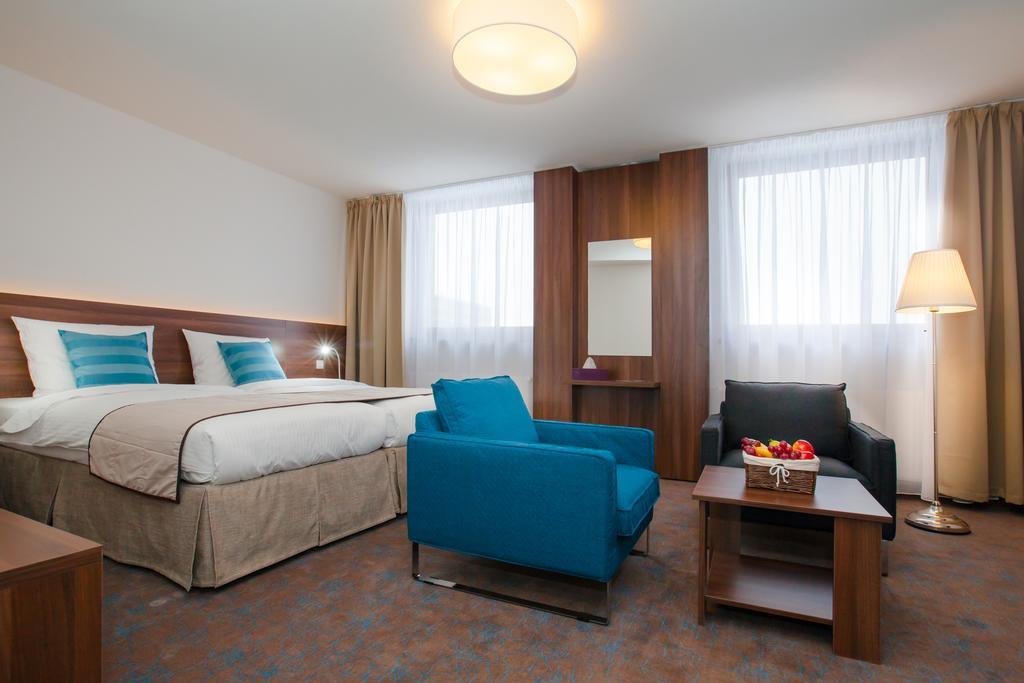 Hotel Metropol Spišská Nová Ves Екстериор снимка