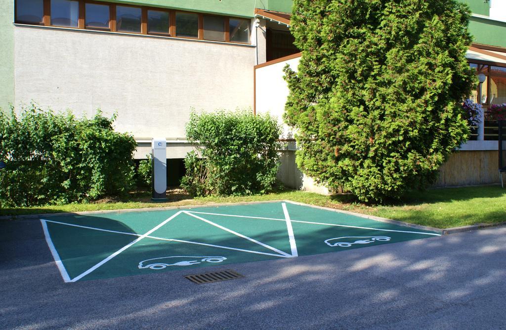 Hotel Metropol Spišská Nová Ves Екстериор снимка